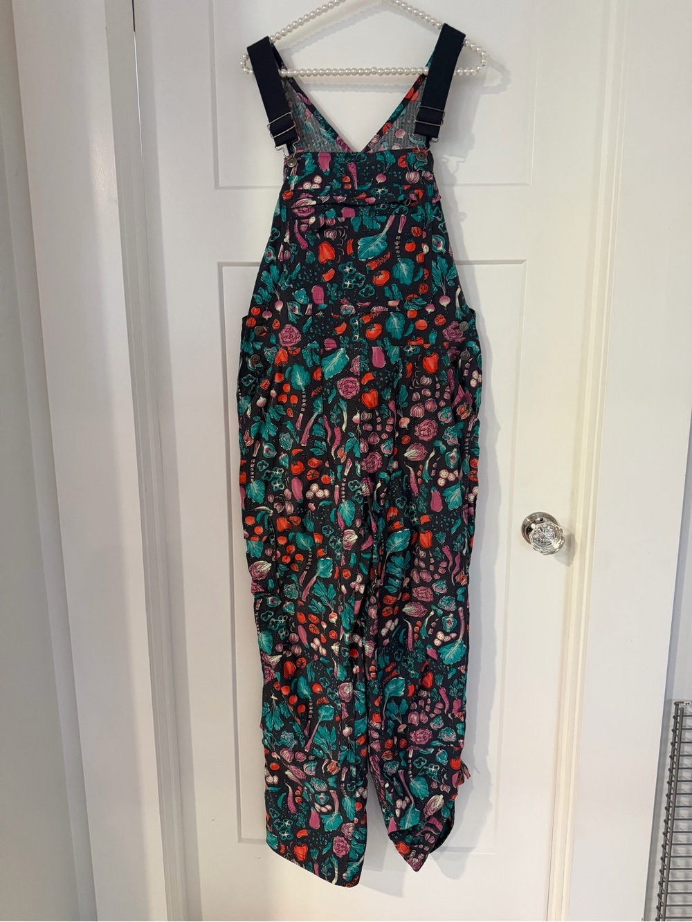 Vegetables Printed Women’s Overalls Jumpsuit - Black Multicolor